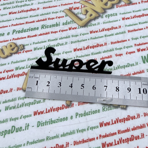Targhetta scritta anteriore blu notte per VESPA 125 150 SUPER VNC1T VBC1T in alluminio anodizzato con 2 pioli di fissaggio interasse 55 mm prodotto italiano 