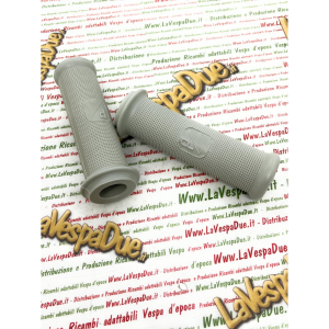 Coppia manopole grigie puntinate diametro mm 21 per VESPA 125 150 VNB1 A VNB6T VBA1T VB1T VBB1T VBB2T 150 GL VLA1T 160 GS VSB1T 180SS prodotto italiano r.o. 060304