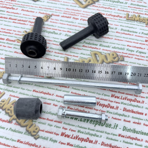 Kit revisione supporti motore per VESPA 50 N L R SPECIAL PK S XL HP 90 SS 125 PRIMAVERA ET3 PK S XL HP con tampone elastico silentblock lato motore r.o. 112204