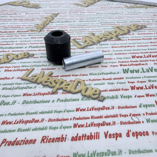 Kit silentblock tampone ammortizzatore posteriore carter motore per VESPA 50 100 125 150 200 r.o. 040316 157103 094727 223606 014689 016409 020109