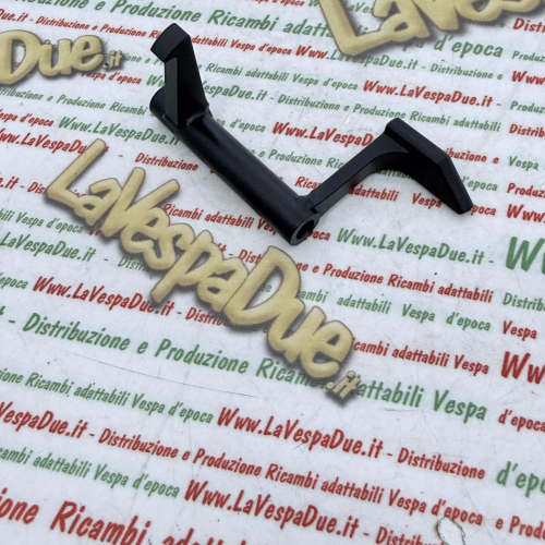 Gancio leva serratura in alluminio bauletto Vespa 50 125 PK FL FL2 HP AUTOMATICA V per apertura e chiusura sportello bauletto R.O. 256911