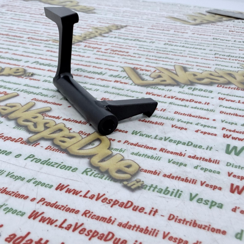 Gancio leva serratura in alluminio bauletto Vespa 50 125 PK FL FL2 HP AUTOMATICA V per apertura e chiusura sportello bauletto R.O. 256911