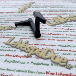 Gancio leva serratura in alluminio bauletto Vespa 50 125 PK FL FL2 HP AUTOMATICA V per apertura e chiusura sportello bauletto R.O. 256911