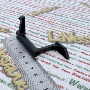 Gancio leva serratura in alluminio bauletto Vespa 50 125 PK FL FL2 HP AUTOMATICA V per apertura e chiusura sportello bauletto R.O. 256911