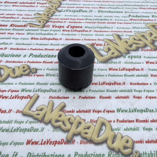Silent block tampone ammortizzatore posteriore al carter motore per VESPA 50 100 125 150 200 r.o. 040316 157103