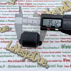 Silent block tampone ammortizzatore posteriore al carter motore per VESPA 50 100 125 150 200 r.o. 040316 157103