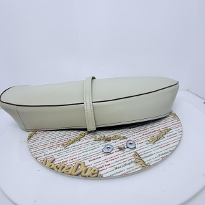 Copertina copertura SELLA avorio per VESPA 50 90 125 PRIMAVERA V5A1T V9A1T VMA1T VMA2T  o.r. 098319