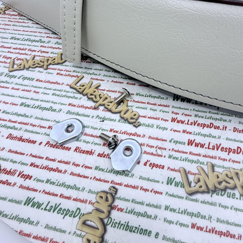 Copertina copertura SELLA avorio per VESPA 50 90 125 PRIMAVERA V5A1T V9A1T VMA1T VMA2T  o.r. 098319