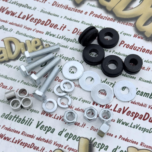 Kit completo di viti dadi rondelle 4 gommini e 4 distanziali per fissaggio parafango posteriore per PIAGGIO 50 CIAO r.o. 174968 174969