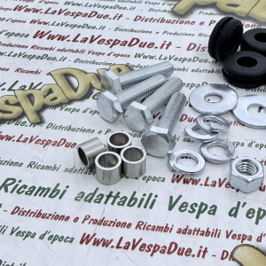 Kit completo di viti dadi rondelle 4 gommini e 4 distanziali per fissaggio parafango posteriore per PIAGGIO 50 CIAO r.o. 174968 174969