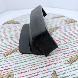 PARAFANGO PARASPRUZZI USATO ORIGINALE PIAGGIO POSTERIORE PER VESPA 125 150 200 COSA CL CLX COSA 1 r.o. 252541 115475 protezione