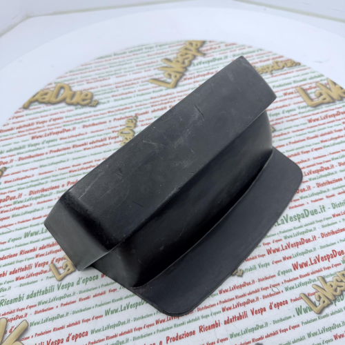 PARAFANGO PARASPRUZZI USATO ORIGINALE PIAGGIO POSTERIORE PER VESPA 125 150 200 COSA CL CLX COSA 1 r.o. 252541 115475 protezione