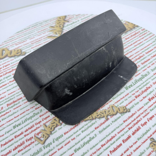PARAFANGO PARASPRUZZI USATO ORIGINALE PIAGGIO POSTERIORE PER VESPA 125 150 200 COSA CL CLX COSA 1 r.o. 252541 115475 protezione