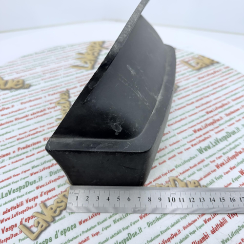 PARAFANGO PARASPRUZZI USATO ORIGINALE PIAGGIO POSTERIORE PER VESPA 125 150 200 COSA CL CLX COSA 1 r.o. 252541 115475 protezione