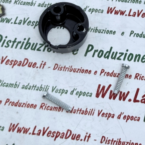 Coperchio serratura bloccasterzo nero semilucido VESPA 50 90 125 150 200 SPECIAL PX PE SPRINT VELOCE SUPER RALLY PRIMAVERA ET3 APE TM P 50 r.o. 174628
