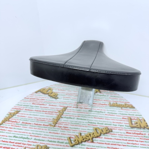 Sella con staffa rettangolare per PIAGGIO 50 CIAO originale PIAGGIO fondo di magazzino con asole per la regolazione in altezza con fori gancio porta borsa o casco