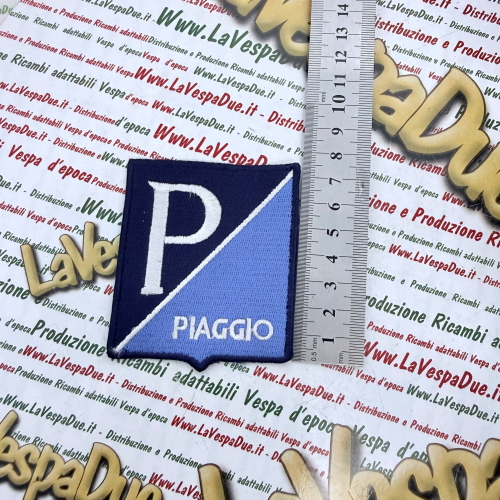 Toppa ricamata VESPA scudetto PIAGGIO insegna in miniatura r.o. 610058M circa 81 x 68 mm da applicare su giacche maglie o accessori