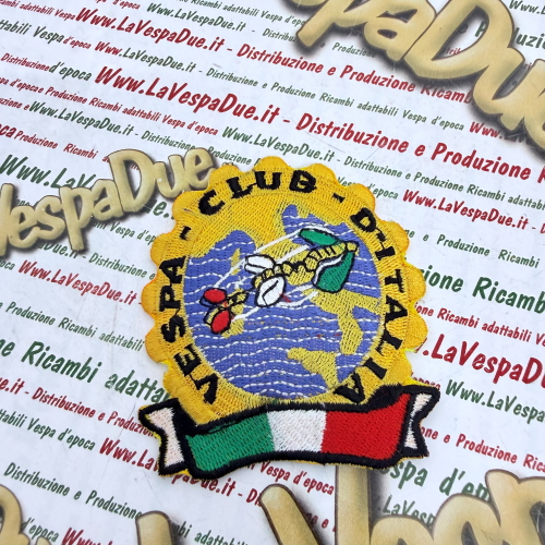 Toppa ricamata VESPA CLUB D'ITALIA in miniatura r.o. 610059M diametro circa 77 mm alta 85 mm da applicare su giacche maglie o accessori