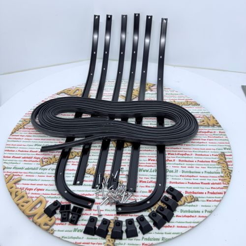 Set of semi-gloss black footboard strips for VESPA 125 150 SUPER GTR GT TS SPRINT VELOCE 180 200 RALLY ro 610233M complete in soft aluminum with black strips and tips
