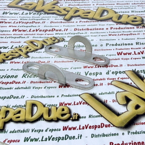 Par de placas para reforzar el reposapiés superior EYELET VESPA PX PE SPRINT TS RALLY GT R SS SUPER SPORT GL VBB VBA VNB 125 150 200 en acero