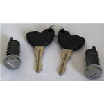 Cylinder lock set for VESPA ET2 ET4 Piaggio LIBERTY ZIP RUNNER ro 5735125
