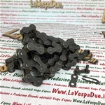 Cadena de transmisión KMC 1/2" x 1/8" HV 410 OEM 112 eslabones Longitud del pasador 8.6 nn adaptable para PIAGGIO CIAO BRAVO SI GRILLO BOXER varios ciclomotores BRONCE ro 247385