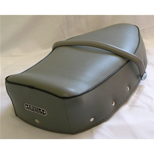 Cubierta superior y asa. Funda de asiento completa gris claro para VESPA 160 GS VSB1 primera serie.