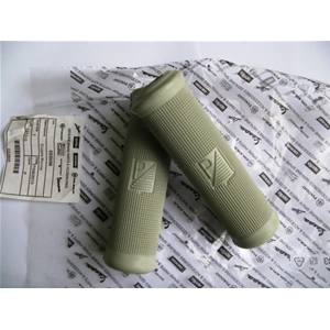 Pair of gray PIAGGIO grips for VESPA 150 VL1T VL2T STRUZZO 150 GS VS1T external cables ro 022885