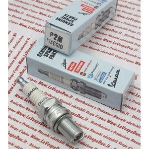 Candela originale PIAGGIO CHAMPION P86M B6HS tipo standard passo corto per VESPA 50 125 150 200 equivalente NGK B6HS
