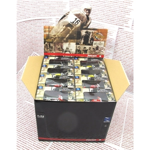 Coffret de 24 modèles DUCATI HISTORIQUES, dont 12 modèles DUCATI originaux à l'échelle 1:32.