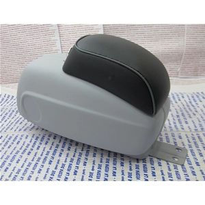 Coffre à outils avec porte-outils, coussin et serrure inclus, pour Vespa 50 SS / 90SS 2e série / à partir du cadre 4544 et V5SS1T diesel à partir du cadre 1842 avec rainure.
