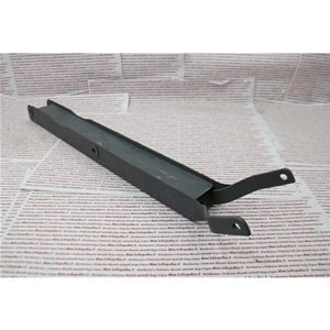 Traverse de support avant en fer pour cadre de selle APE, compatible avec les modèles APE 125 A de 1947 à 1952. Produit artisanal italien.