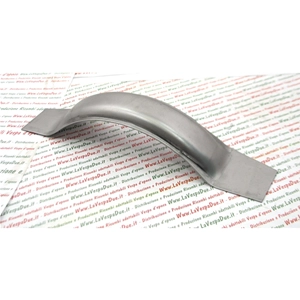 Hintere interne Rahmenverstärkung unter dem Kennzeichen für Vespa 50 NRL Special SS 90 SS 125 Primavera ET3 Neu
