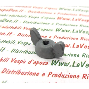 Flügelmutter 4 mm zur Befestigung des Luftfilterkastens für Vespa 50 NLR Special V5A1T, 90 V9A1T, V5SA1T (anpassbar an 125 V30T, V33T, VM, VN, VU1T, VL)