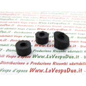 KIT 3 GUMMI-ABSTANDSHALTER FÜR KENNZEICHENHALTERUNG VESPA 98 125 150 V1T V15T V30T V33T VU1T VN1T VN2T VM1T VM2T VNA VNB VL VB1T VBA VBB GS VS