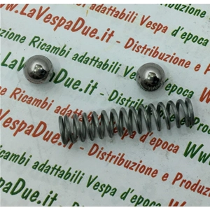 REINFORCED SPRING MOUNTING KIT + 2 BALLS FOR SECONDARY SHAFT GEAR CROSSBEARING FOR VESPA 50 NLR SS SPECIAL 90 SS 125 PRIMAVERA ET3 PK XL XL2 ro 150110
