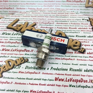 BOSCH WR7AC shielded spark plug with copper core and equivalent NGK BR6HS short pitch anti-interference resistor for VESPA 50 80 90 125 150