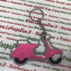 Pinkfarbener Schlüsselanhänger in Form einer VESPA 125 150 PRIMAVERA VNB VBB VBA