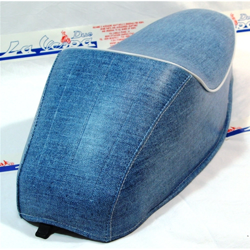 Asiento con joroba en color azul vaquero con ribete blanco para VESPA 50 NLR SPECIAL