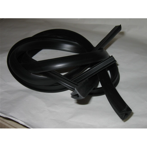 Black gasket profile kit for body bonnet bags for VESPA 125 150 200 PX PE TS RALLY 300 cm ro 196230 161995