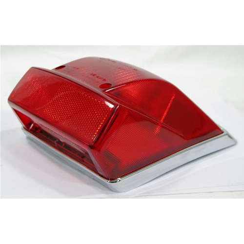 Complete rear stop light for VESPA PX 125 150 200 new type disc brake from 1998 onwards ro tail light 583081 58269R