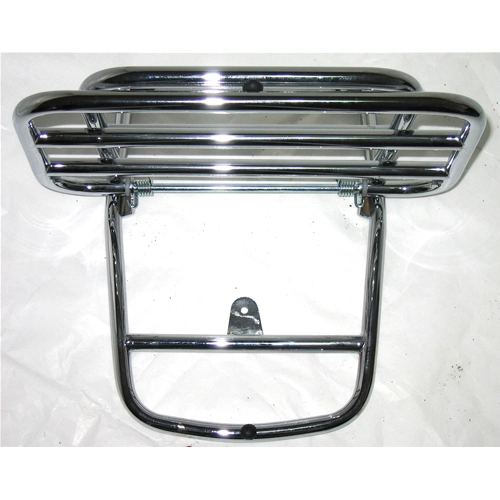 Portaequipajes trasero cromado para la nueva VESPA GT GTS.