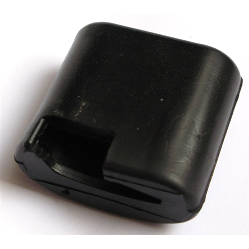 Tapa negra para la palanca de arranque de la LAMBRETTA LI de tercera serie.
