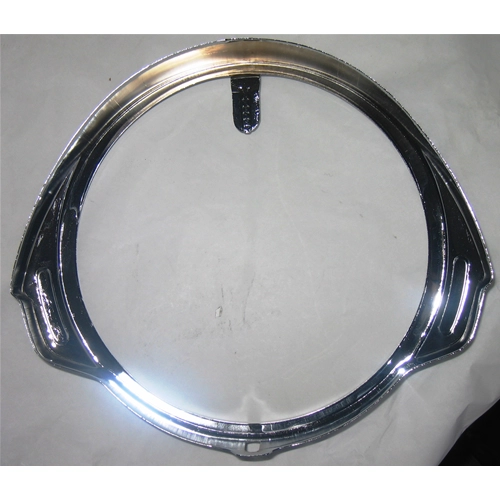 Embellecedor cromado para faro delantero de VESPA PX PE 125 150 200 primera serie con llave en el manillar.