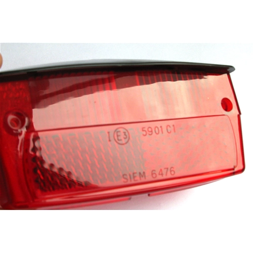 Feu arrière SIEM rouge et noir pour Vespa 50 Special Elestart ro 125681