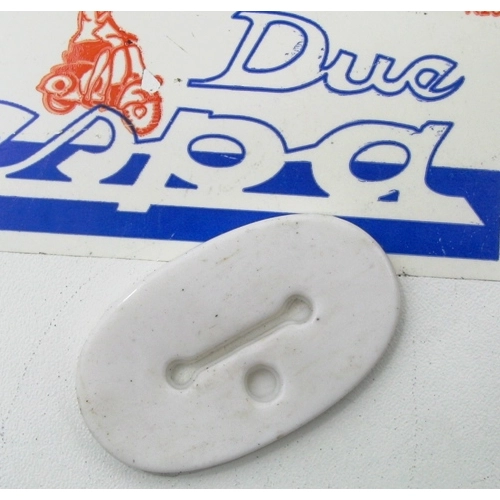 Tope de goma del capó derecho para VESPA 125 150 VN VM VL VB1, cierre de carrocería de faro bajo, lado del motor ro 018946