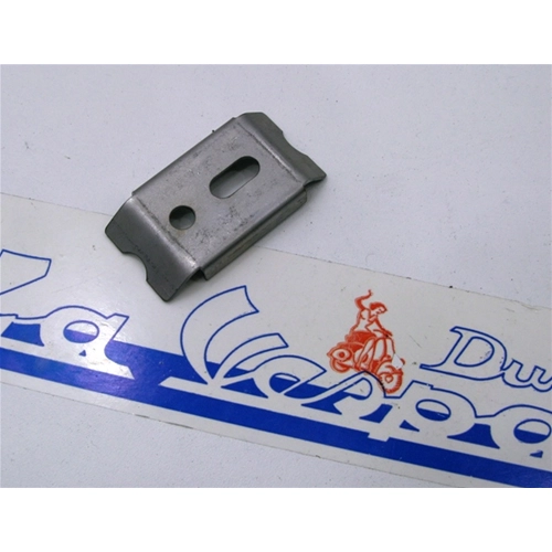 Placa de fijación del capó del lado izquierdo para VESPA 125 150 de los años 60 y 70.