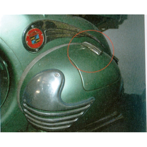 ULMA France Leprotto embellecedores decorativos de aluminio para marcos de VESPA 125 150 160 180 200 (par para ambos lados, encima del capó)