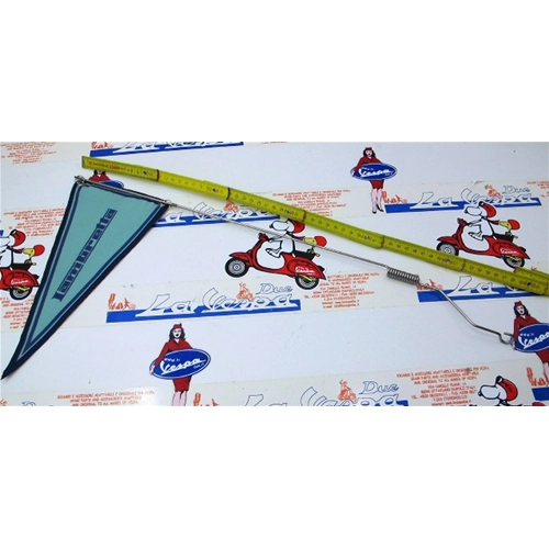 Adjustable pole + green flag for front fender or side panels for LAMBRETTA