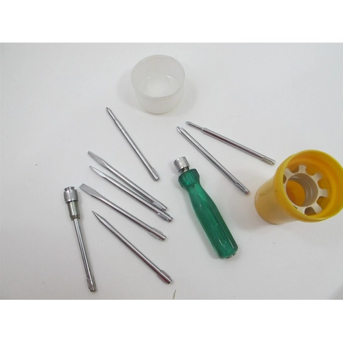 Screwdriver kit with extension and 8-piece interchangeable tips for VESPA 50 90 125 150 160 180 all